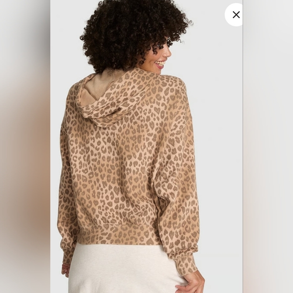 PINK Victoria's Secret Leopard Full Zip Hoodie. NWT - Picture 3 of 3